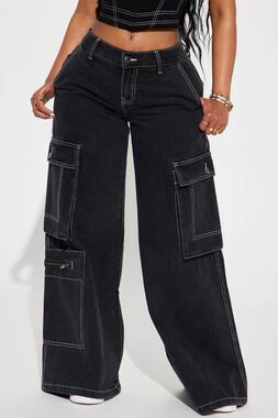 Fashion Nova VIP Pass Mid Rise Non-Stretch Cargo Jeans Black Womens Size 1